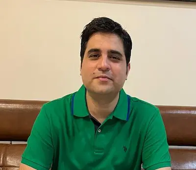 Dr. Varun Kapoor